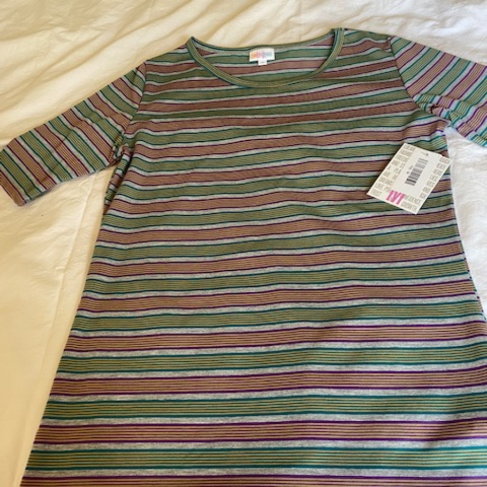 LulaRoe Multi color Tee-Shirt